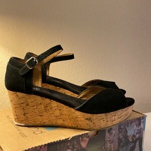 Tom’s Platform Wedges in Black Suede -Size 6